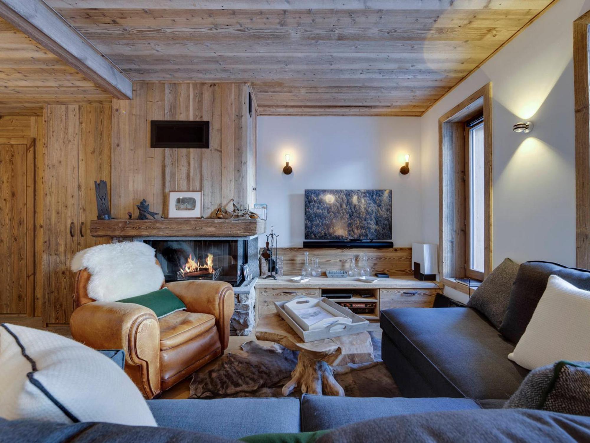 Apartment Superbe Duplex 68m² Avec Cheminee, 2 Chambres, Parking Interieur, Et Services Inclus A - Fr-1-567-46
